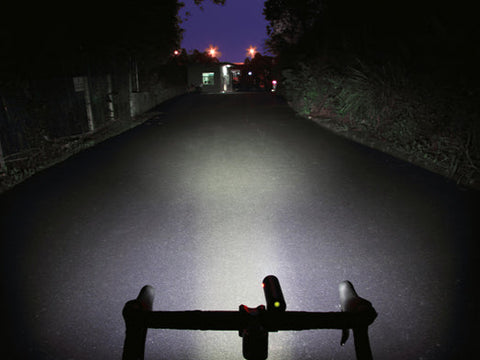 Luz delantera Ravemen CR1000