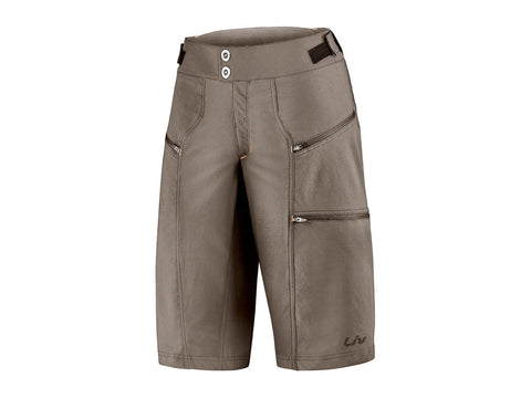 liv-energize-baggy-shorts-3