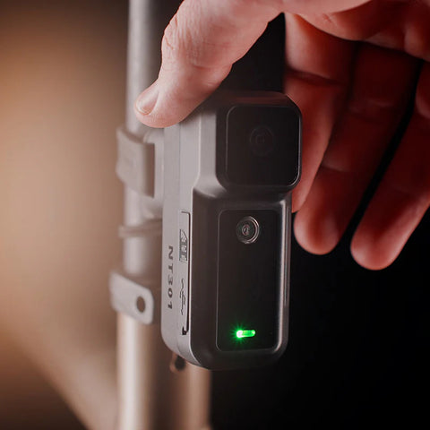 LUZ TRASERA + CÁMARA RAVEMEN NT301 2K
