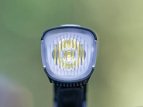 Luz delantera Ravemen K1000