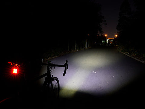 Luz delantera Ravemen CR600