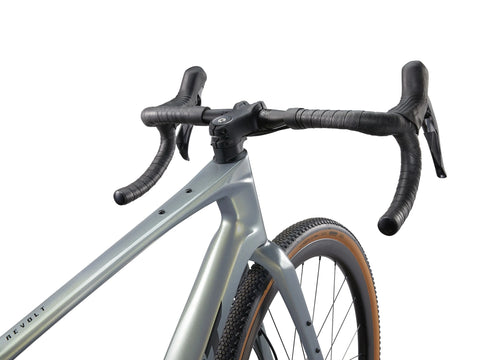 BICICLETA GRAVEL GIANT REVOLT ADVANCED 