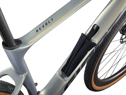 BICICLETA GRAVEL GIANT REVOLT ADVANCED 