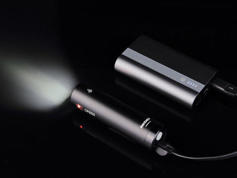 Luz delantera Ravemen CR1000